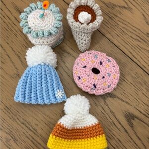 Crochet Miniature Set with Hats and Treats